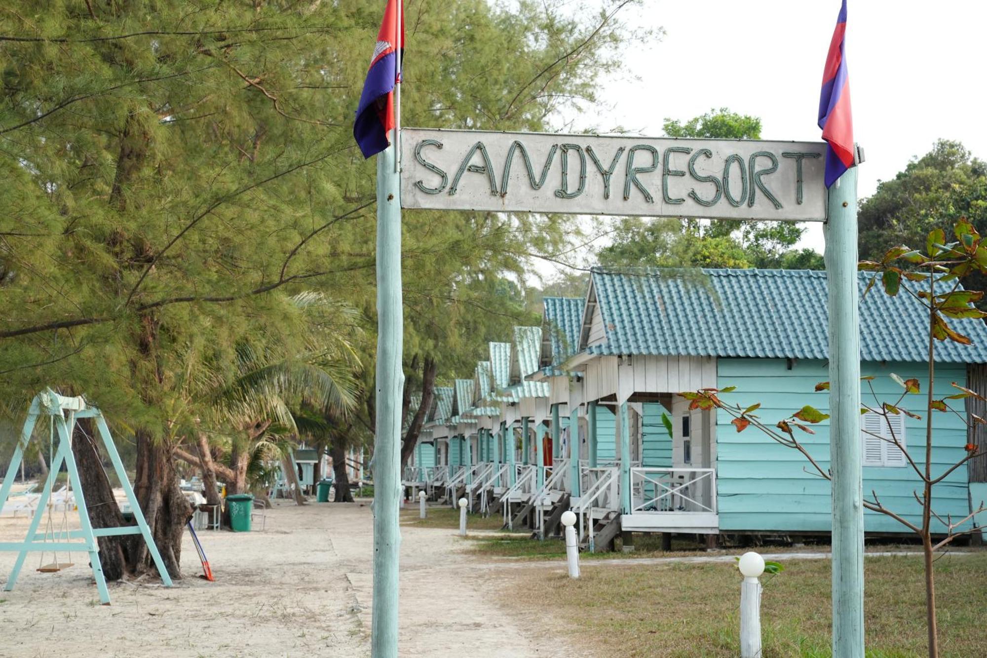 Sandy Beach Bungalows By Ehm Koh Rong Sanloem Exterior foto